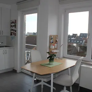 Studio-appartement In De Gezellige Winkelstraat Van Middelkerke-bad , Middelkerke Belgique
